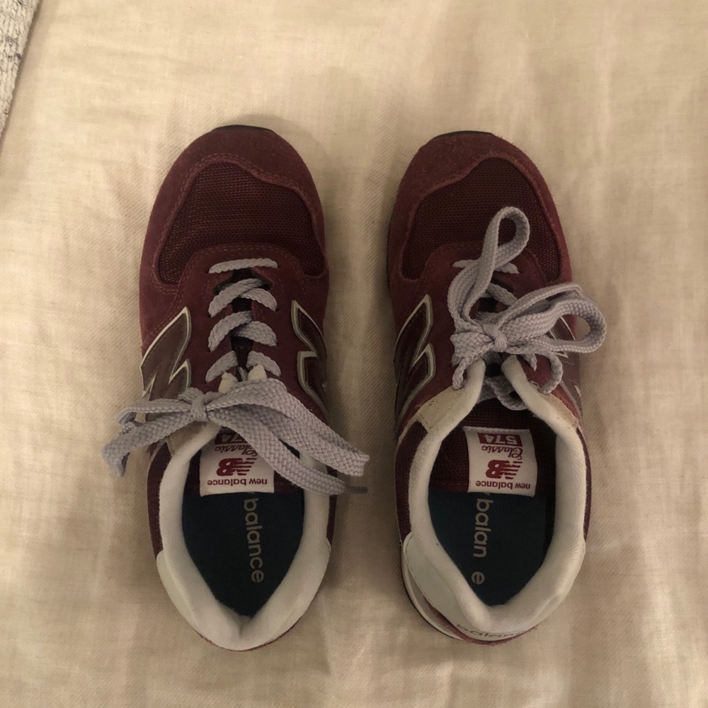 New balance tennis shoes - classic 574